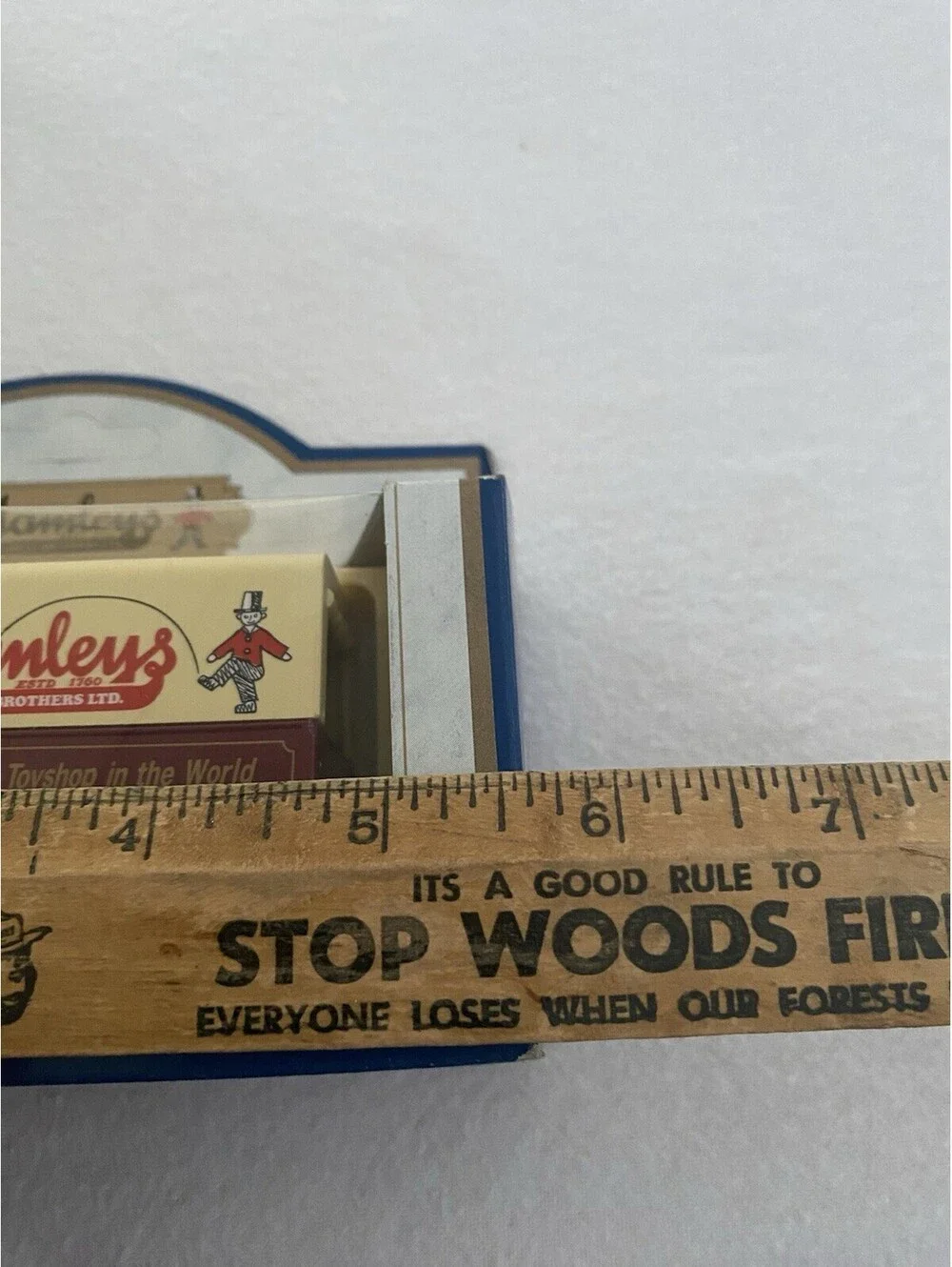 1950 Bedford Lorry Truck Van Hamleys Finest Toy Shop in World Vintage Lledo NIP